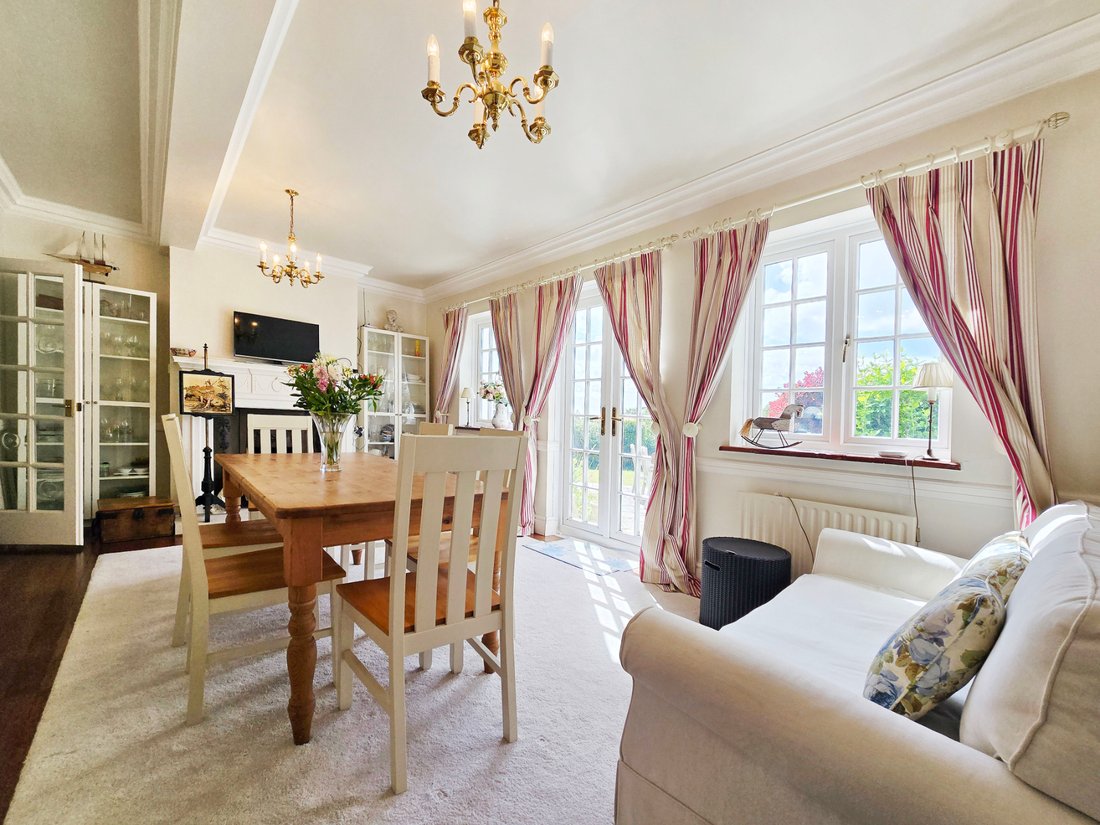 House in Lymington, England 5 - 18925615