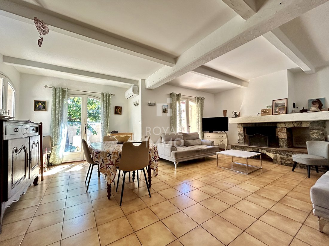 House in La Crau, Provence-Alpes-Côte d'Azur, France 2 - 18927466