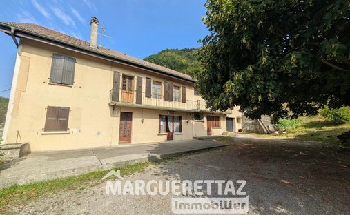 House in Saint-Jeoire, Auvergne-Rhône-Alpes, France 1