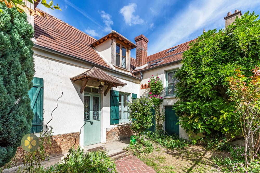 House in Garancieres, Ile-de-France, France 1 - 18927408