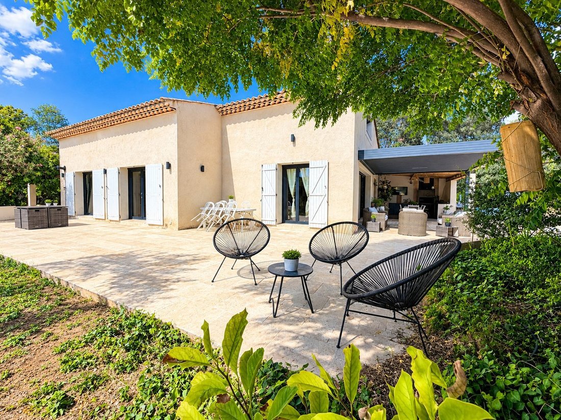 Villa in Partie Nord-Ferrieres-Cadenades-Rouviere, Le Muy, France 2 - 18928025