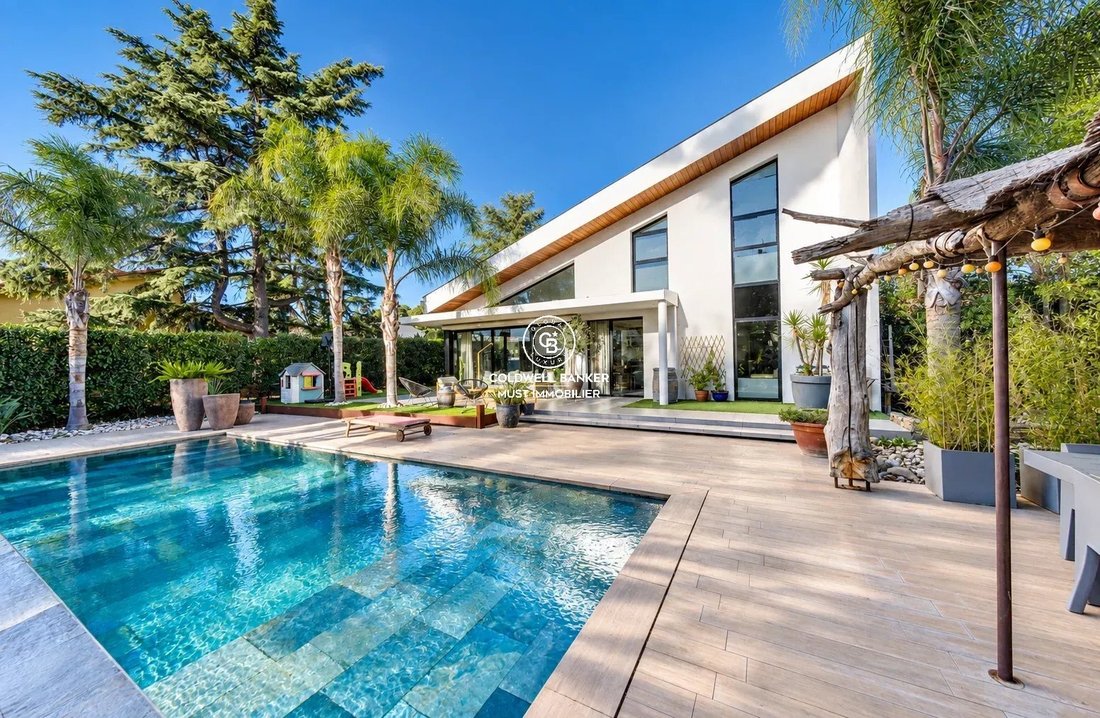 Villa in Les Platanes, Perpignan, France 2 - 17332345