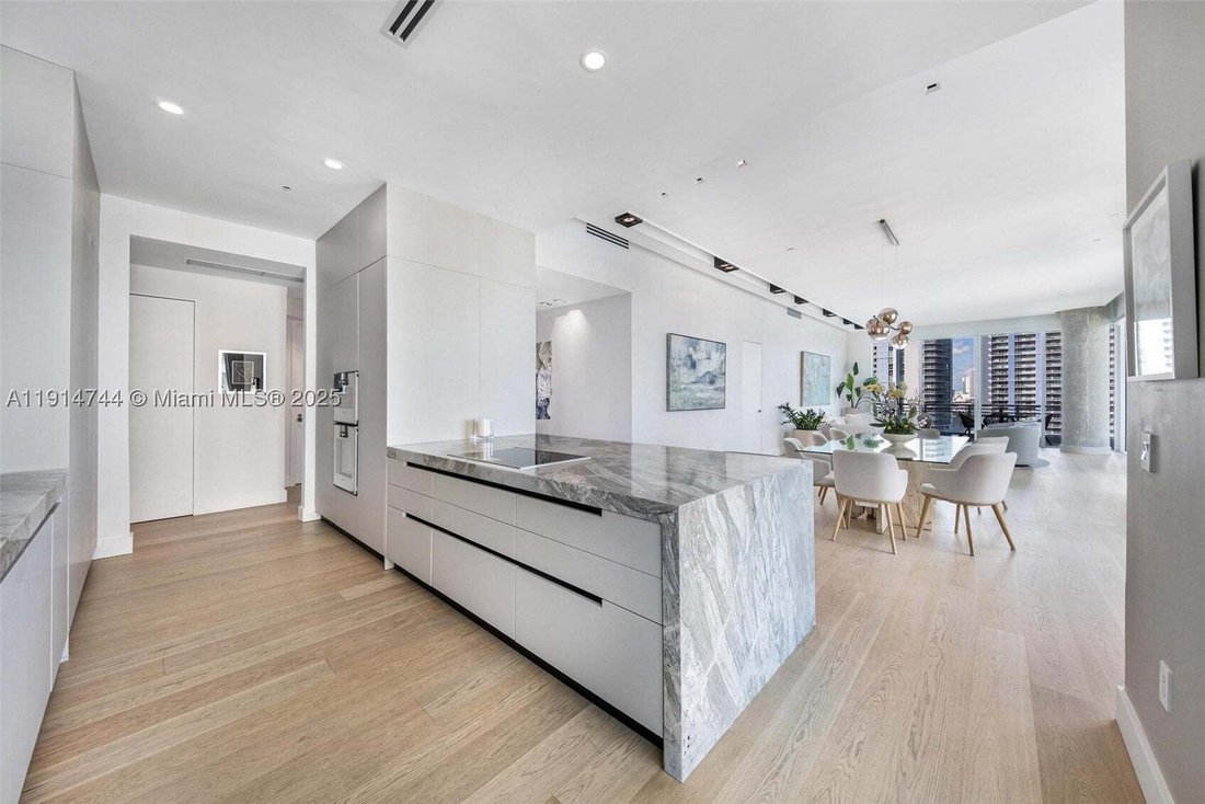 Condo in Miami, Florida, United States 3 - 16689053