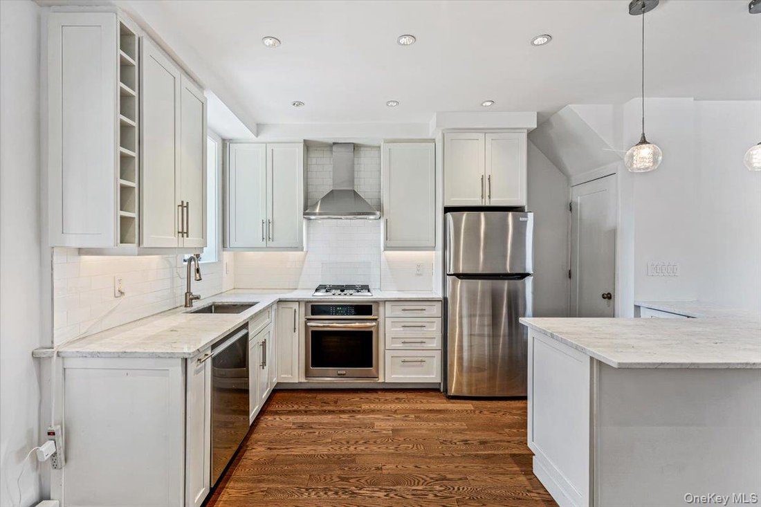 House in New York, New York, United States 5 - 18925947