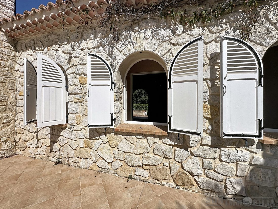 Villa in Nord, La Gaude, France 3 - 18928079