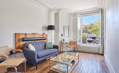 Apartment in Parchamp–Albert Kahn, Boulogne-Billancourt, France 1