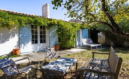 House in Ars-en-Ré, Nouvelle-Aquitaine, France 1