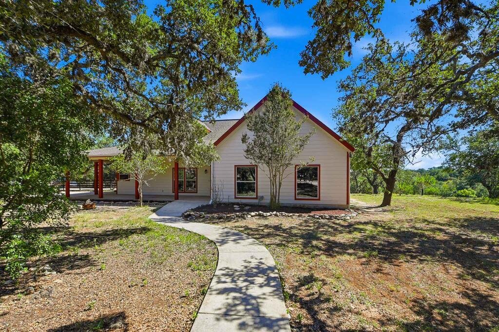 House in Bandera, Texas, United States 1 - 18925715