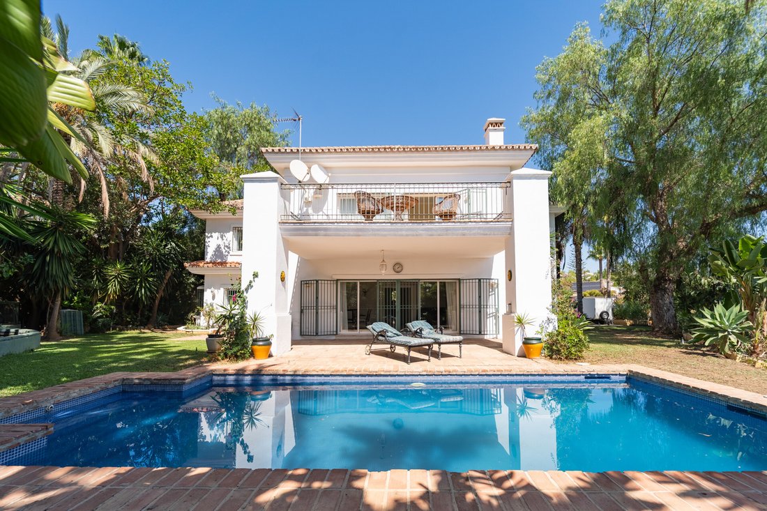 Villa en Marbella, Andalucía, España 1 - 18926847