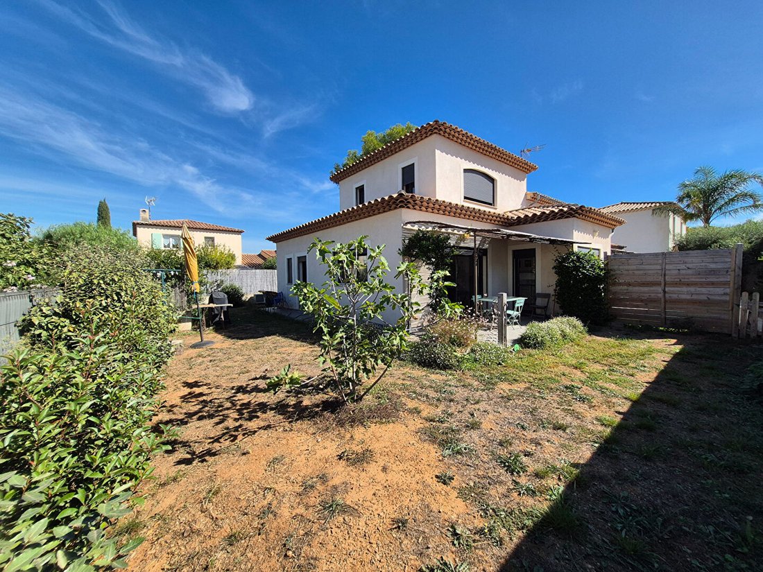 Villa in Six-Fours-les-Plages, Provence-Alpes-Côte d'Azur, France 5 - 18927647