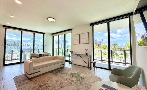 Condo in Miami Beach, Florida, United States 1