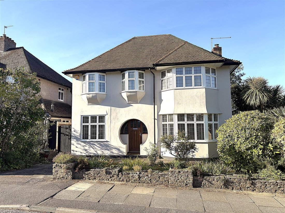 House in Crofton, Bromley, England 2 - 18925527