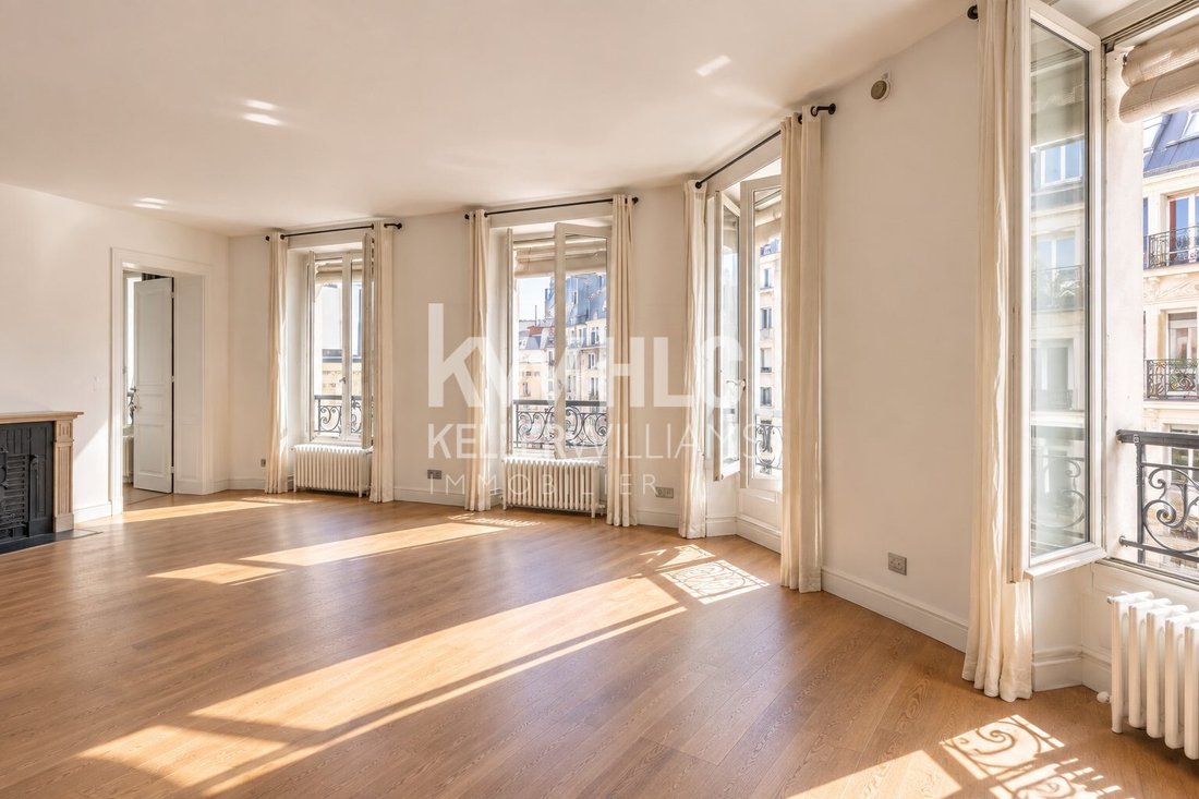Apartment in Montorgueil-Saint Denis, Paris 2e Arrondissement, Paris 1 - 18928049