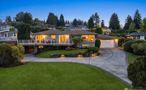 House in Federal Way, Washington, United States 1