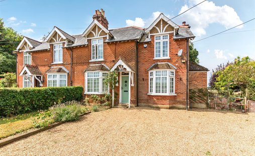 House in Pratts Bottom, Bromley, England 1