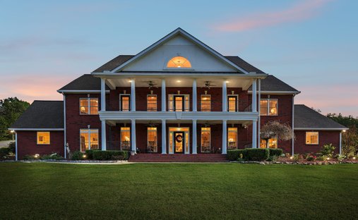 House in Auburntown, Tennessee, United States 1