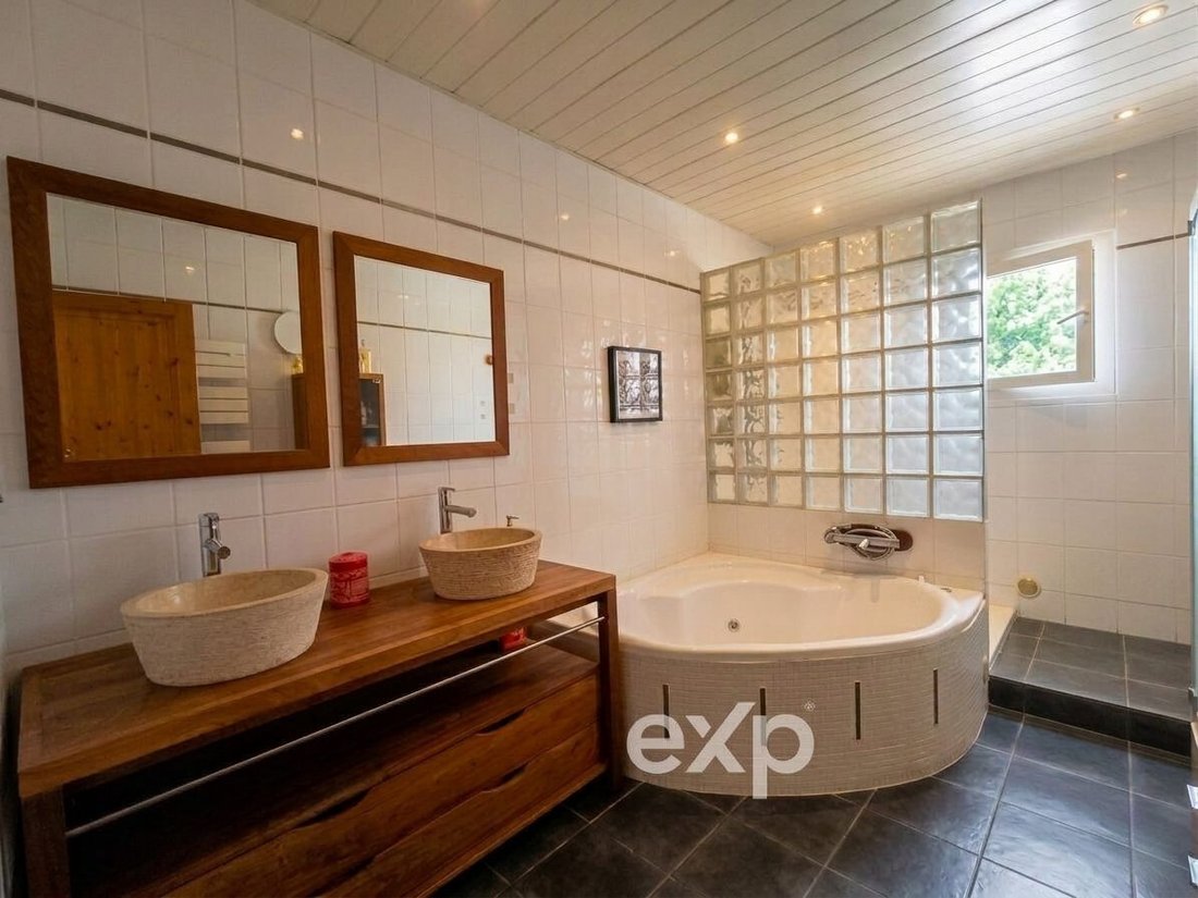 Villa in Montblanc, Occitania, France 5 - 17489405