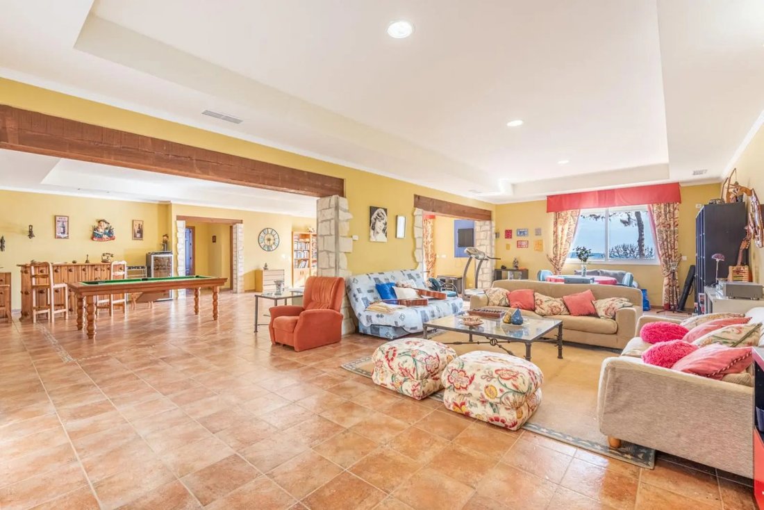 Villa in Estepona, Andalusia, Spain 3 - 18926860