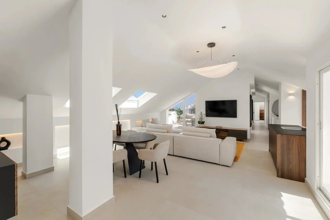 Penthouse in Puerto Banus, Marbella, Spain 2 - 18926956