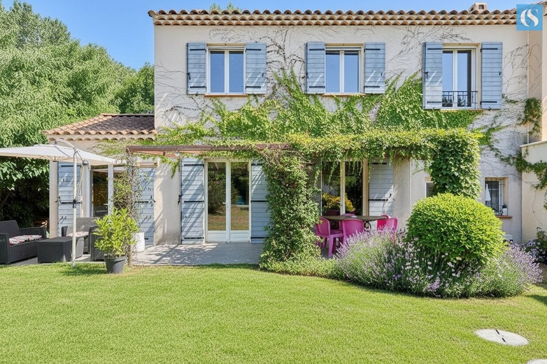 Maison à Granettes-Jauberte-Sainte Anne, Aix-en-Provence, France 2 - 18924078