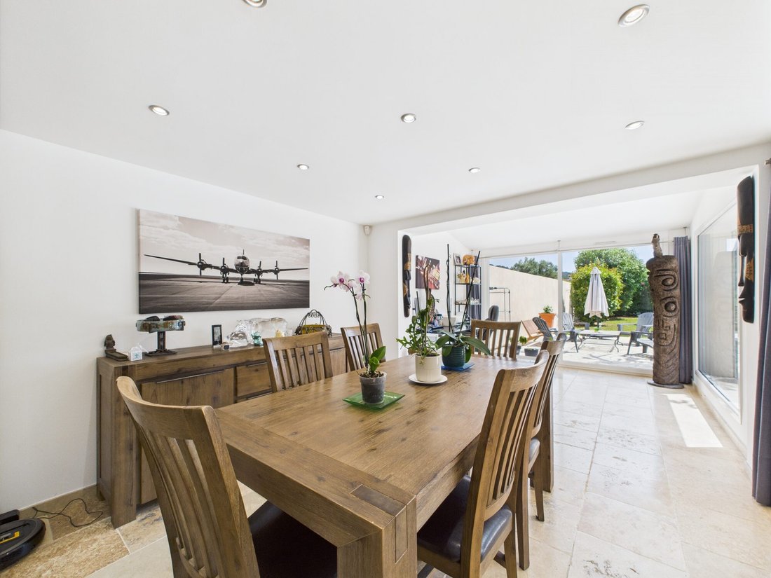 Villa in Grasse, Provence-Alpes-Côte d'Azur, France 5 - 18538993