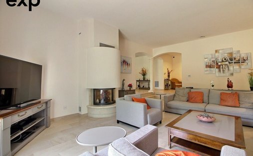 Villa in Nevons-route d'Apt, L'Isle-sur-la-Sorgue, Frankreich 1