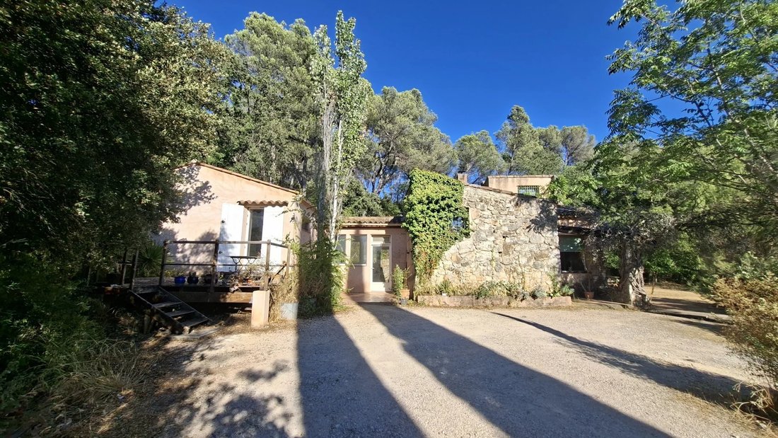 House in Beaurecueil, Provence-Alpes-Côte d'Azur, France 3 - 18927454