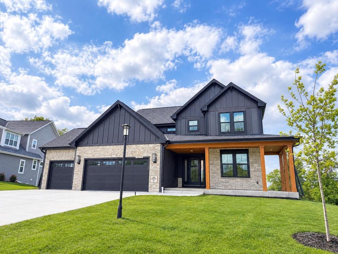 House in Menomonee Falls, Wisconsin, United States 1 - 18250100