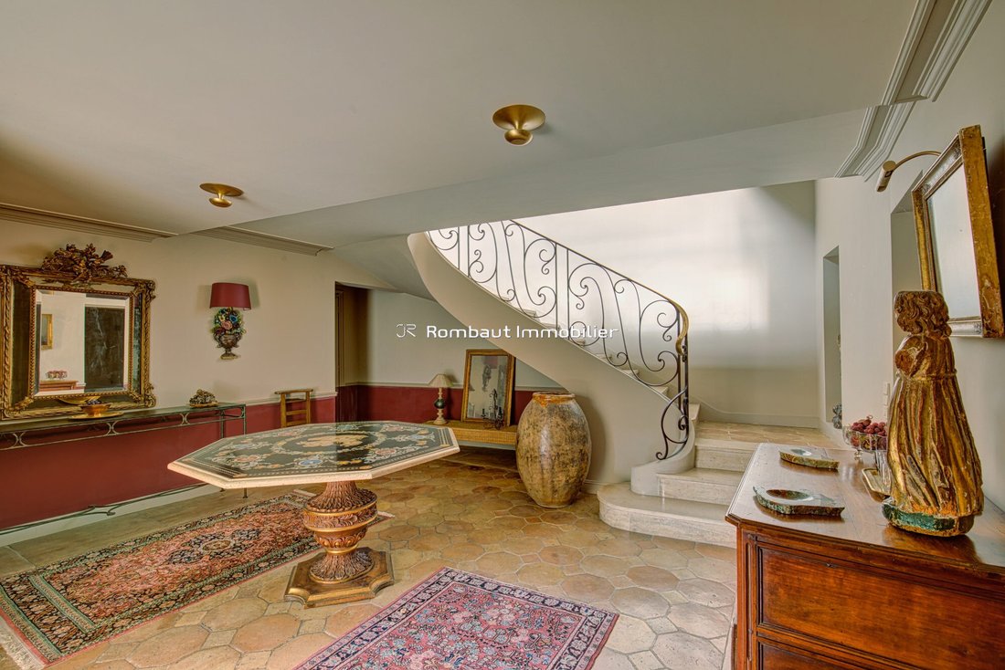 House in Bourg-La Feuillaume Nord, La Celle-Saint-Cloud, France 3 - 18928098
