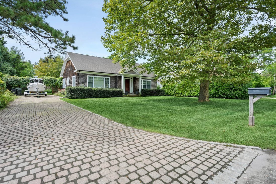 House in East Quogue, New York, United States 2 - 18925953