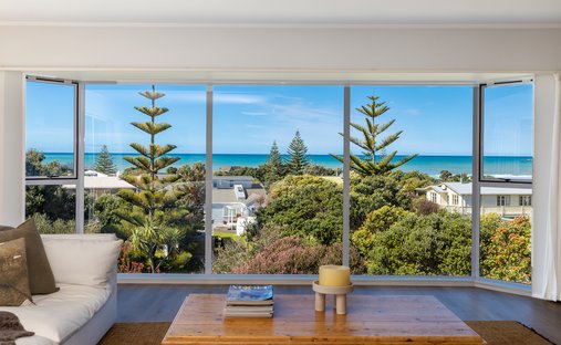 House in Riversdale Beach, Wellington, New Zealand 1