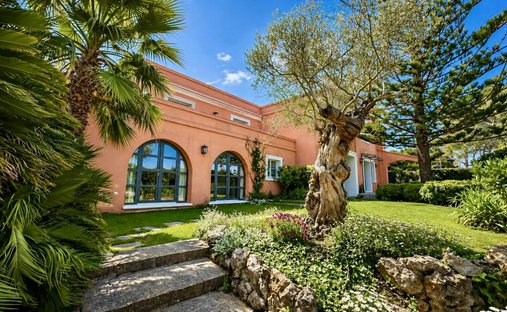 House in Cannes, Provence-Alpes-Côte d'Azur, France 1