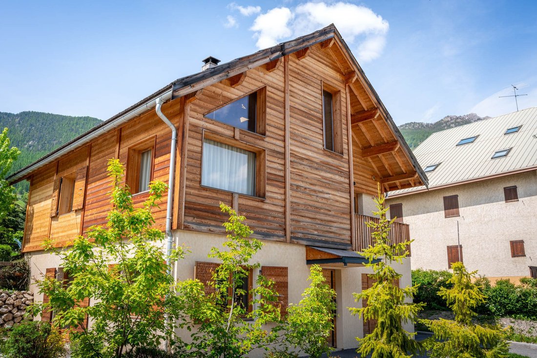 Chalet in La Salle-les-Alpes, Provence-Alpes-Côte d'Azur, France 2 - 18876125
