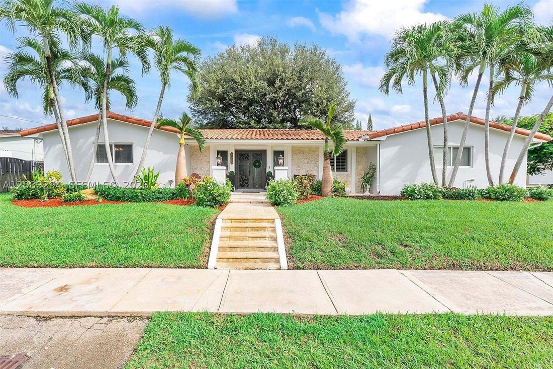 House in Miami, Florida, United States 5 - 18926136
