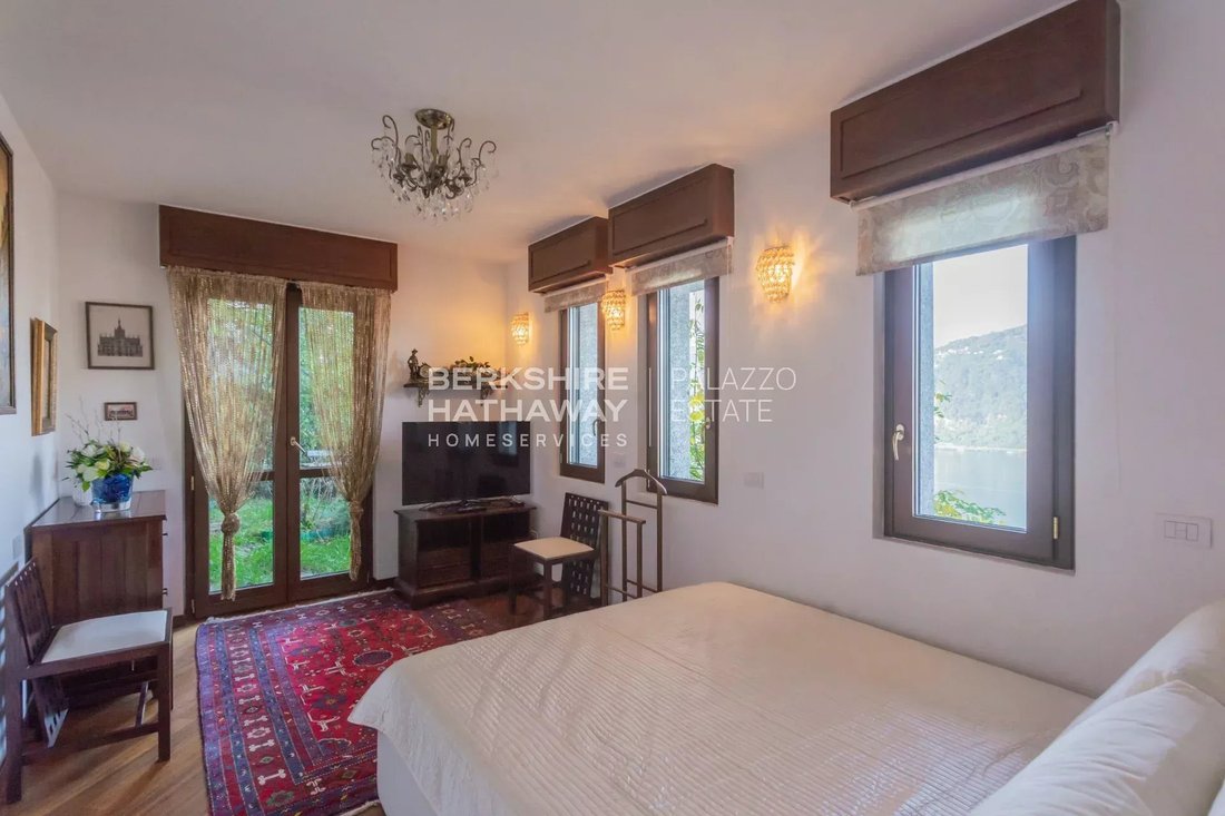 Apartment in Campione d'Italia, Lombardy, Italy 4 - 14949173