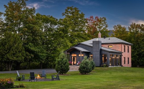 House in Shefford, Quebec, Quebec, Canada 1