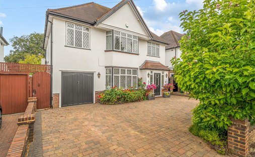 House in Petts Wood, Bromley, England 1