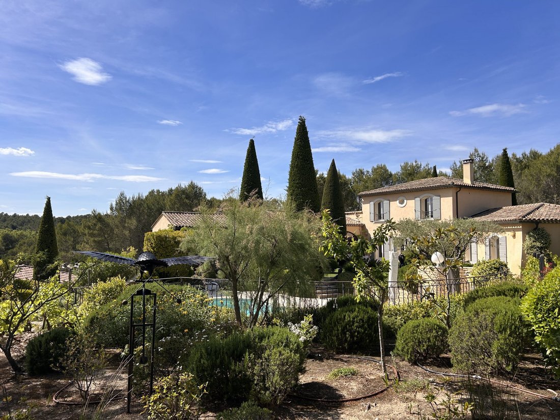 House in Mallemort, Provence-Alpes-Côte d'Azur, France 1 - 18162074