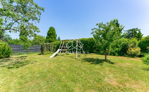 Villa in Lissieu, Auvergne-Rhône-Alpes, France 1
