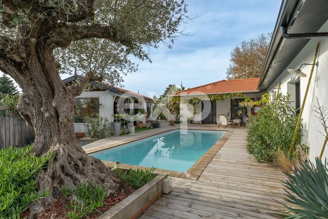House in Salles, Nouvelle-Aquitaine, France 5 - 16843034