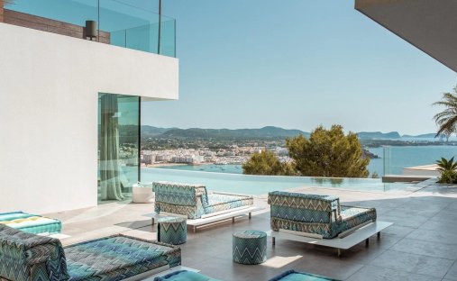 Villa in Santa Eularia des Riu, Balearic Islands, Spain 1