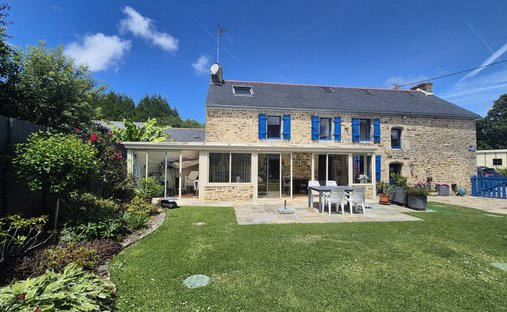 House in Clohars-Carnoët, Brittany, France 1