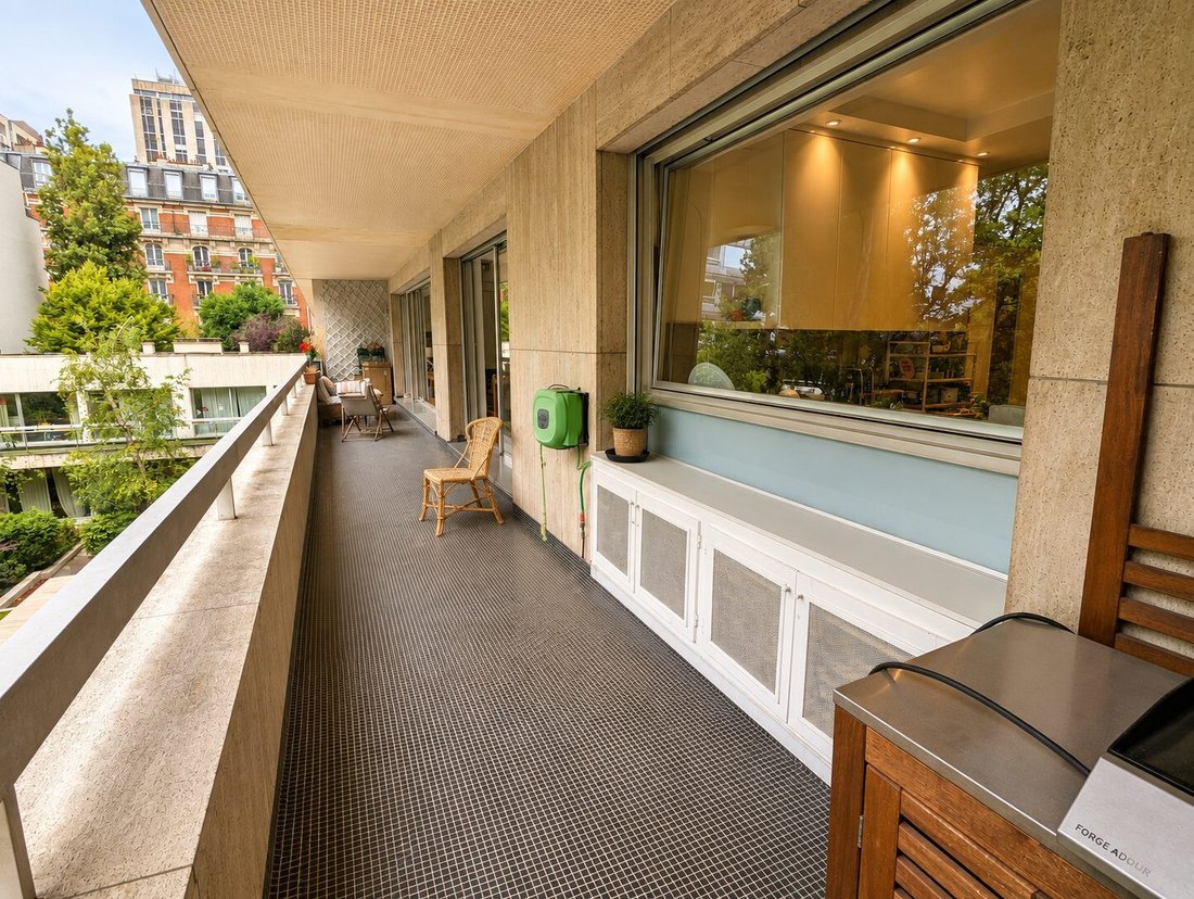 Apartment in Violet Commerce, Paris 15e Arrondissement, Paris 4 - 16822920