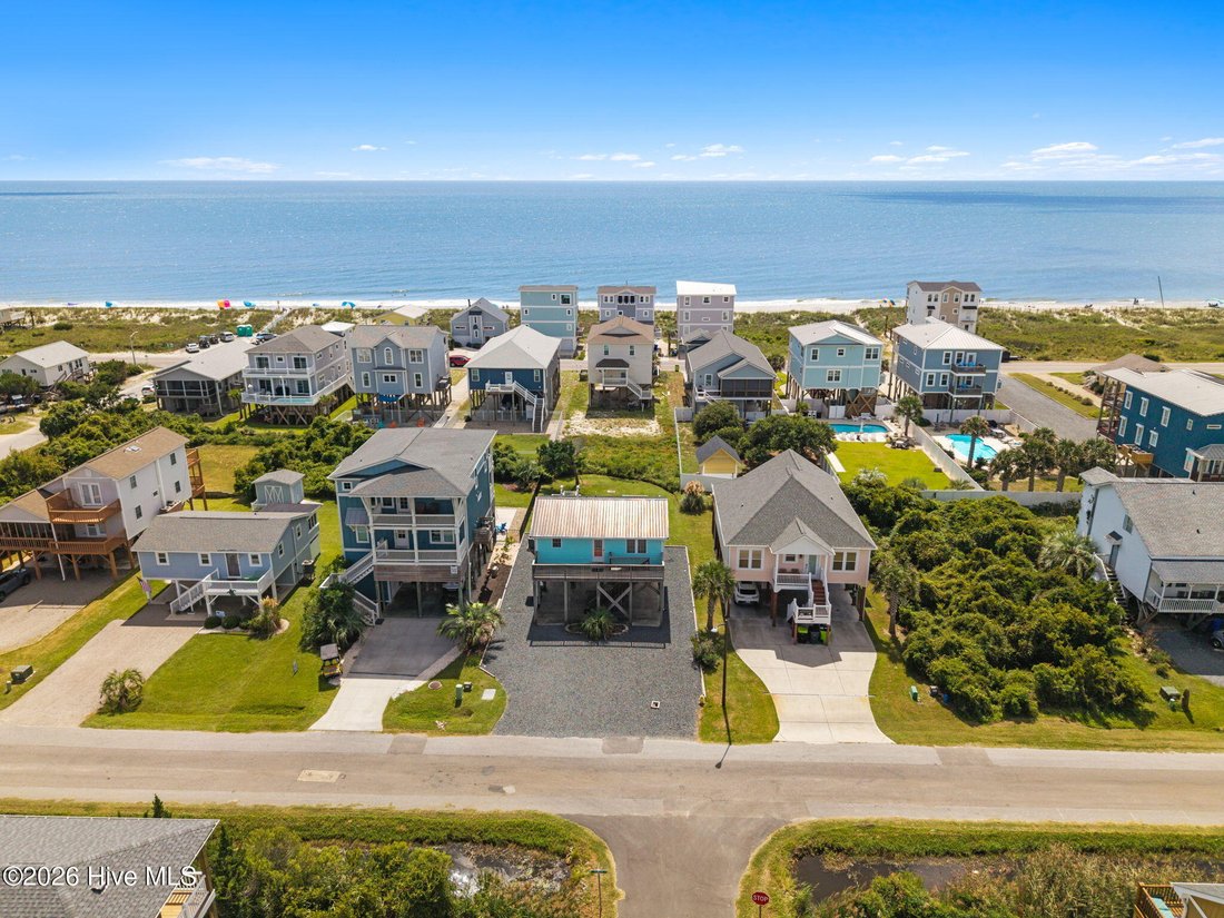 House in Oak Island, North Carolina, United States 3 - 18927735