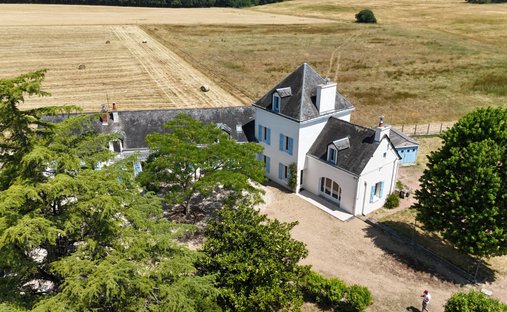 House in Cere-la-Ronde, Centre-Val de Loire, France 1