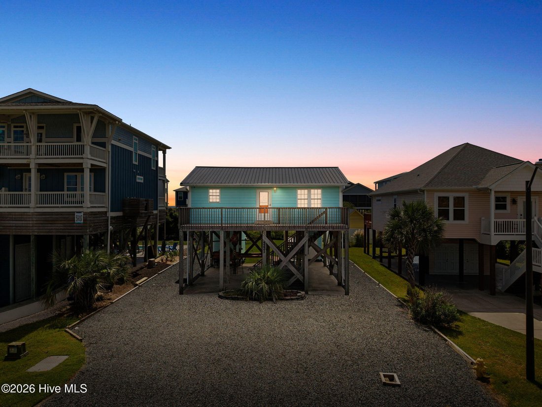 House in Oak Island, North Carolina, United States 2 - 18927735