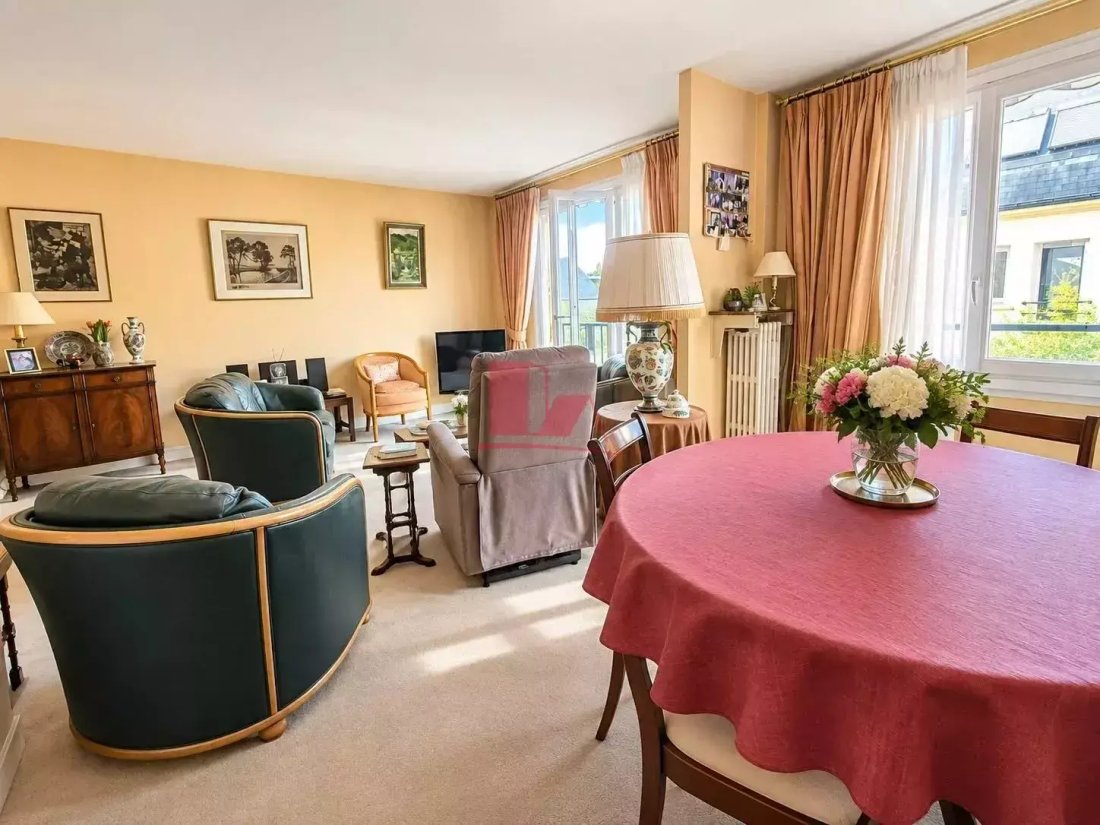 Apartment in Insurrection, Vanves, France 4 - 18907408