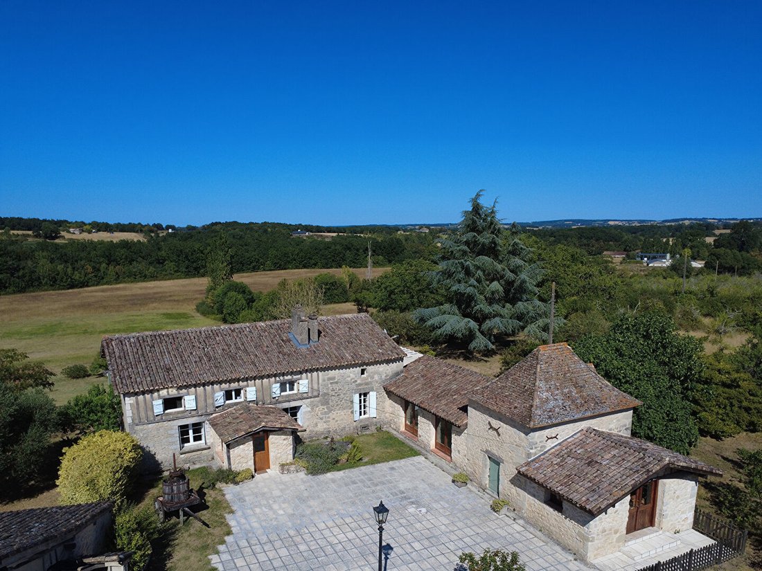 Villa in Segalas, Nouvelle-Aquitaine, France 3 - 18927646