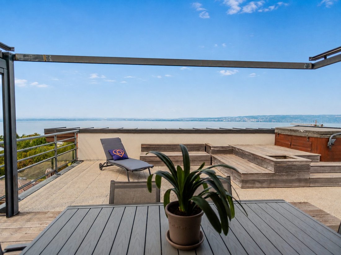Apartment in Bord du Lac, Evian-les-Bains, France 2 - 18614943