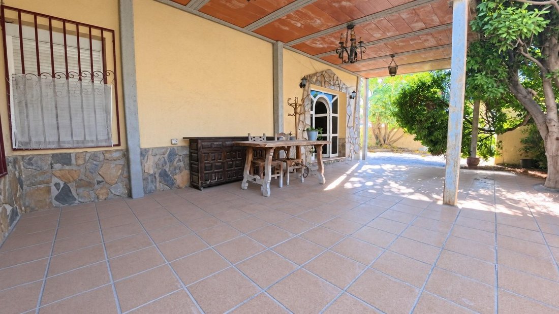 Chalet in l'Alfas del Pi, Valencian Community, Spain 2 - 18926816